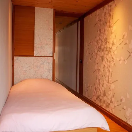 Escondida Houseboat